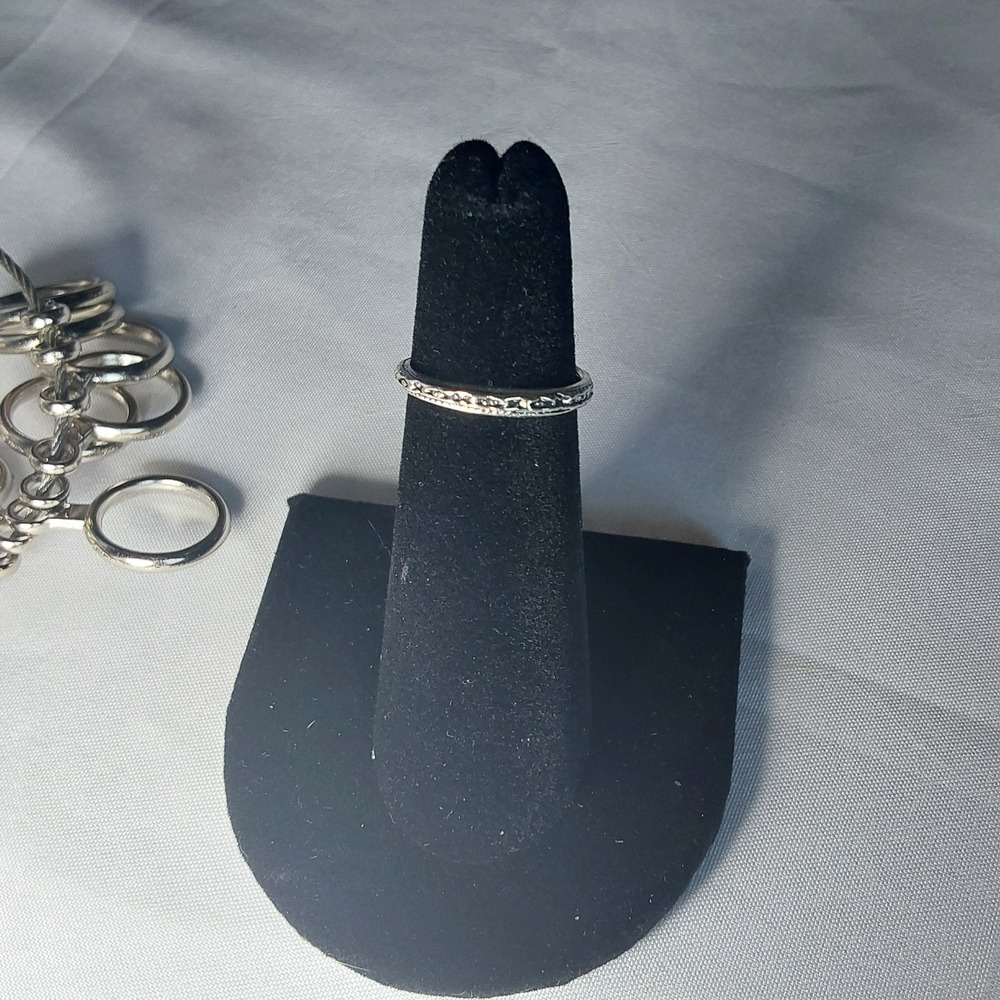 Women's Bohemian Retro Zinc Band Ring Size 4